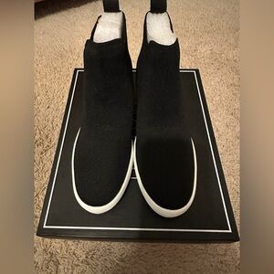 NEW IN BOX MIA KHLOEY BLACK 6.5